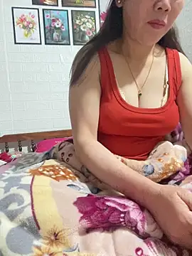 Snapshot of tabby-cat11 chatting on 02/11/26, 07:03 tabby-cat11 online show from 02/11/26, 07:03