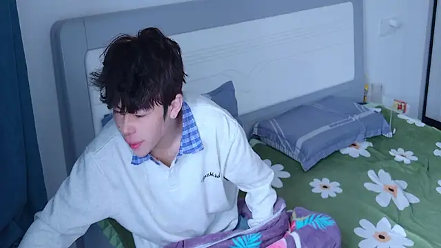 Stuffy-111 online show from 10/22/25, 02:22