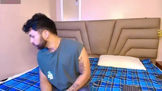 jadeandsamuel online show from 11/26/25, 04:56