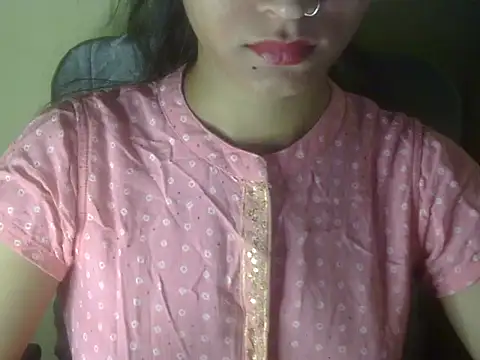 Snapshot of Shezi_N chatting on 05/13/26, 01:51 Shezi N online show from 05/13/26, 01:51