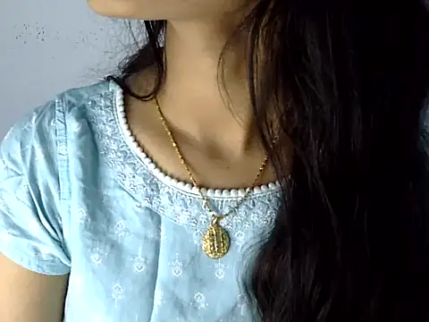 Shezi N online show from 07/31/26, 03:42