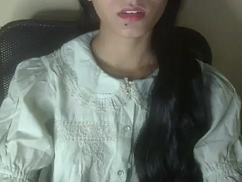 Shezi N online show from 07/23/26, 03:30