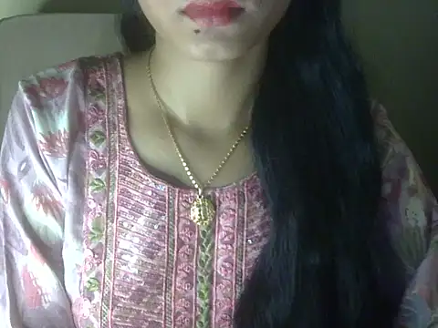 Snapshot of Shezi_N chatting on 06/19/26, 02:34 Shezi N online show from 06/19/26, 02:34