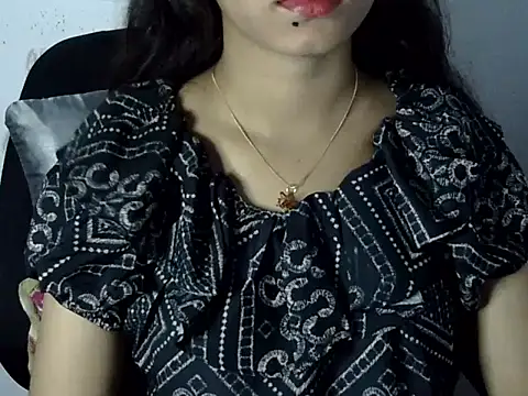 Shezi N online show from 08/05/26, 02:44