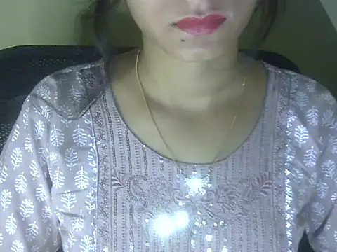 Snapshot of Shezi_N chatting on 05/28/26, 02:01 Shezi N online show from 05/28/26, 02:01