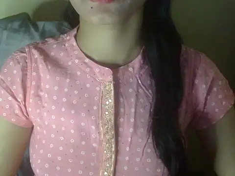 Snapshot of Shezi_N chatting on 04/23/26, 12:22 Shezi N online show from 04/23/26, 12:22