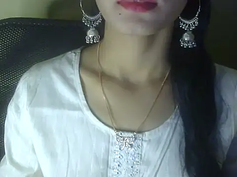 Shezi N online show from 02/05/26, 01:51