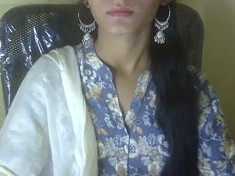 Shezi N online show from 10/23/25, 02:32