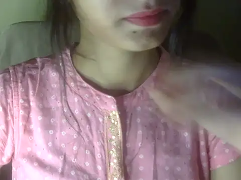 Snapshot of Shezi_N chatting on 05/31/26, 06:31 Shezi N online show from 05/31/26, 06:31