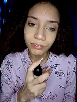 Luna-Vixen1 online show from 11/19/25, 10:26