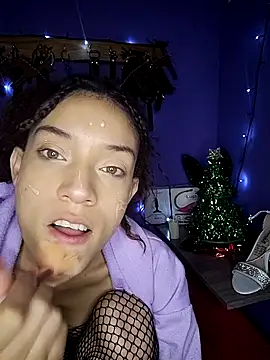 Luna-Vixen1 online show from 11/21/25, 10:25