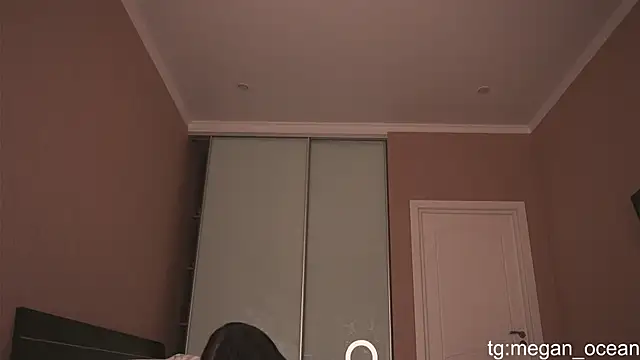 Megan galactica online show from 11/06/25, 04:22