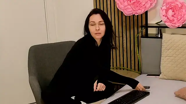 DitaNoir online show from 02/19/26, 07:27