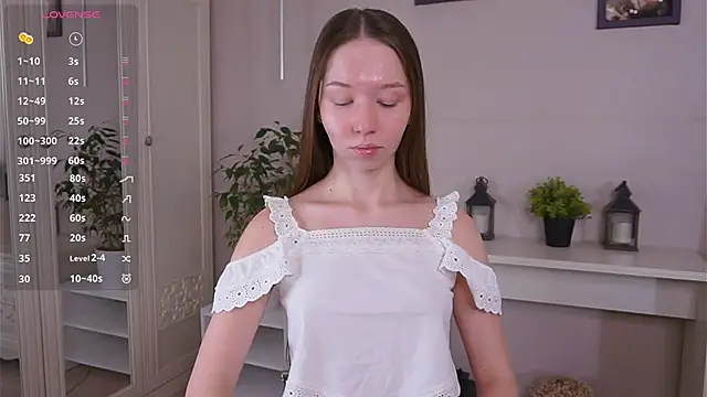 MayaHjelm online show from 11/14/25, 06:17