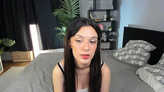 Snapshot of DemetraSadahiro chatting on 11/26/25, 04:12 DemetraSadahiro online show from 11/26/25, 04:12