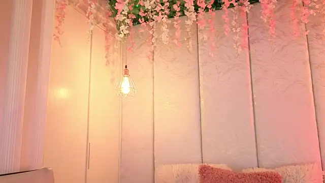 Rynka  online show from 03/25/26, 04:23