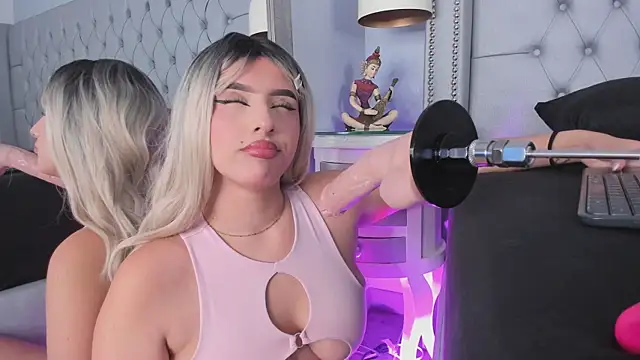 Lily StClair online show from 04/16/26, 12:17