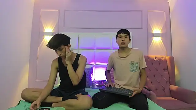 hoot booys  online show from 10/30/25, 11:23