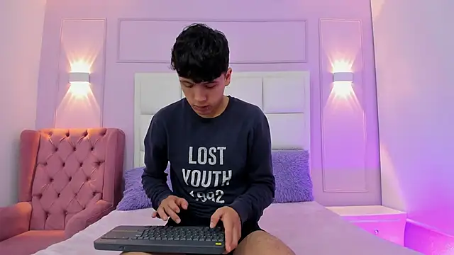 hoot booys  online show from 02/28/26, 09:14