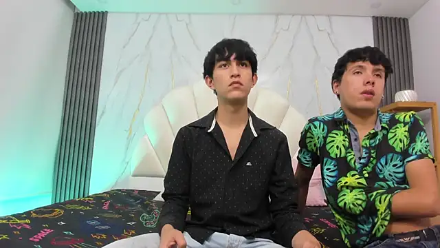 hoot booys  online show from 12/04/25, 07:35