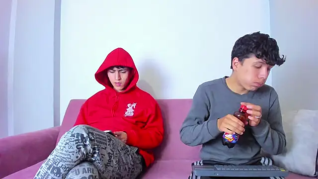 hoot booys  online show from 04/08/26, 09:16