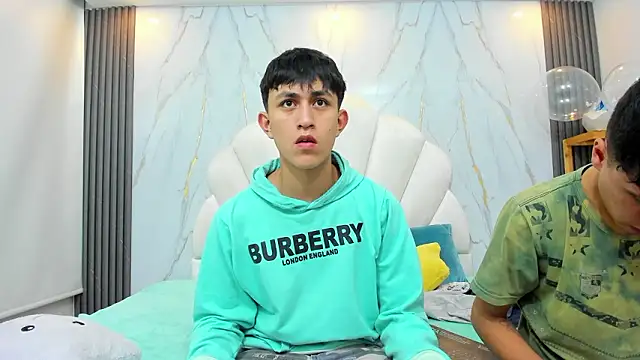 hoot booys  online show from 02/23/26, 09:37