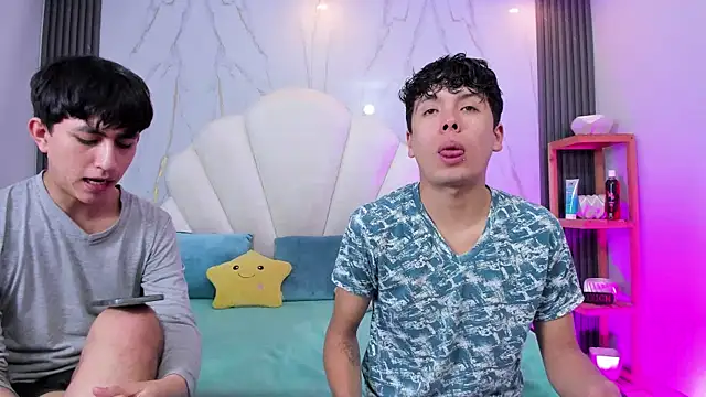 hoot booys  online show from 04/07/26, 08:32