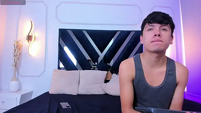 hoot booys  online show from 03/31/26, 08:22