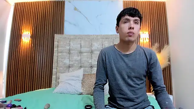 hoot booys  online show from 10/25/25, 08:09