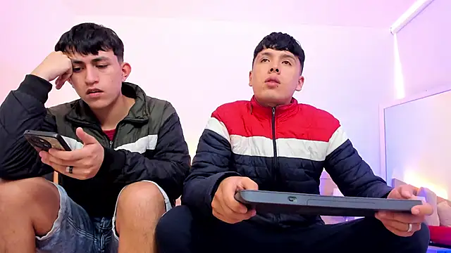 hoot booys  online show from 02/17/26, 08:06