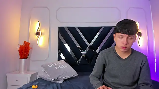 hoot booys  online show from 02/26/26, 08:20