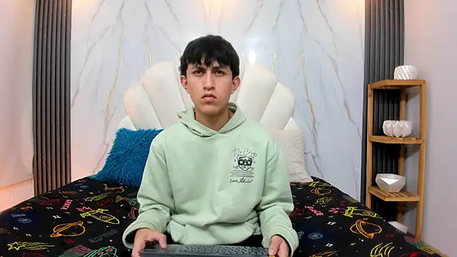 hoot booys  online show from 01/10/26, 08:59