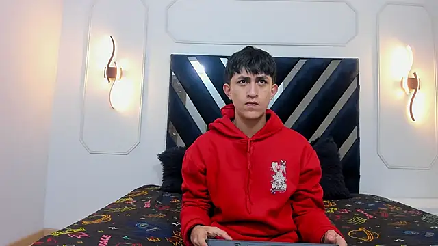 hoot booys  online show from 12/18/25, 08:23