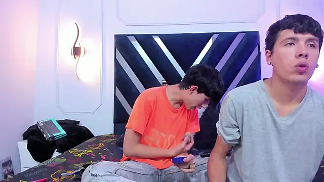 hoot booys  online show from 11/17/25, 07:51