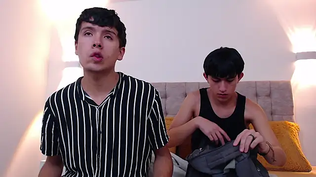 hoot booys  online show from 11/14/25, 08:56