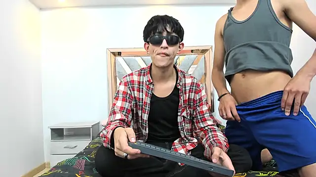 hoot booys  online show from 11/13/25, 08:13