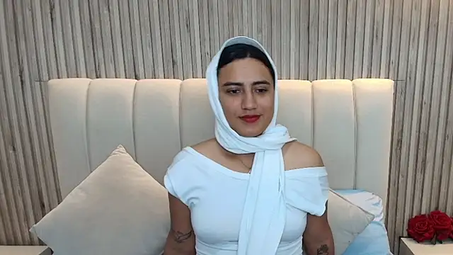 Snapshot of Aziz_daud chatting on 10/27/25, 12:28 Aziz daud online show from 10/27/25, 12:28