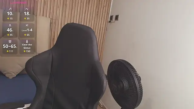 Snapshot of Aziz_daud chatting on 11/25/25, 12:05 Aziz daud online show from 11/25/25, 12:05