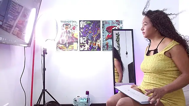 Liora Rayne online show from 10/18/25, 01:57