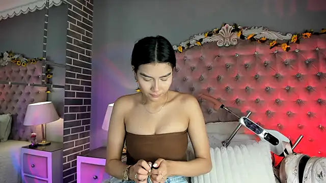 Snapshot of TanyaBello chatting on 06/12/26, 04:10 TanyaBello online show from 06/12/26, 04:10