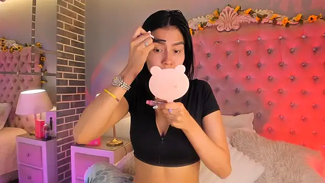 Snapshot of TanyaBello chatting on 06/17/26, 04:34 TanyaBello online show from 06/17/26, 04:34