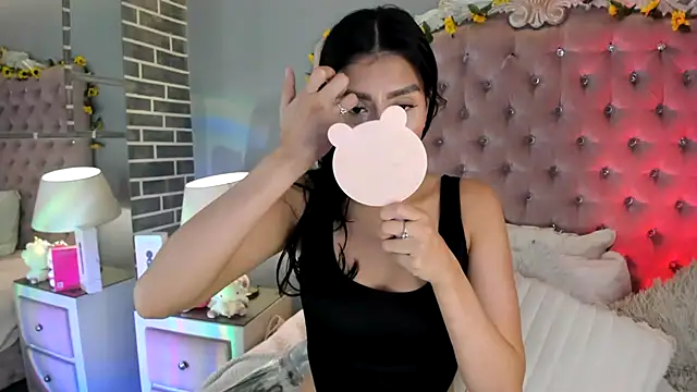 Snapshot of TanyaBello chatting on 07/11/26, 04:02 TanyaBello online show from 07/11/26, 04:02