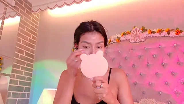 TanyaBello online show from 05/17/26, 04:45