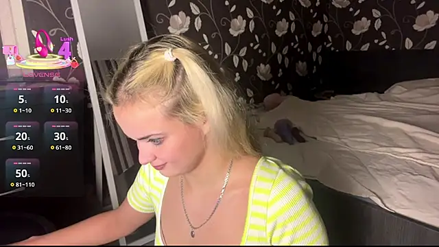 Mirabella333 online show from 11/14/25, 09:40