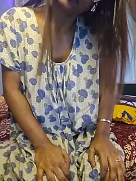 Snapshot of Desi_Maya69 chatting on 06/12/26, 02:42 Desi Maya69 online show from 06/12/26, 02:42