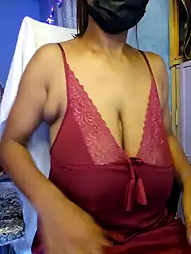 Snapshot of Desi_Maya69 chatting on 06/16/26, 04:01 Desi Maya69 online show from 06/16/26, 04:01