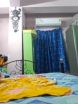 Snapshot of Desi_Maya69 chatting on 11/28/25, 03:34 Desi Maya69 online show from 11/28/25, 03:34