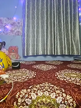 Snapshot of Desi_Maya69 chatting on 06/04/26, 05:39 Desi Maya69 online show from 06/04/26, 05:39