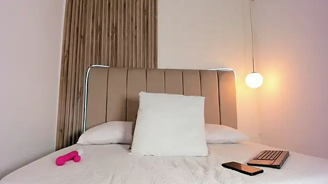 EvaaSinclair online show from 03/14/26, 08:15