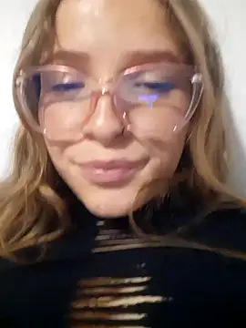 bambiluly online show from 10/19/25, 02:14